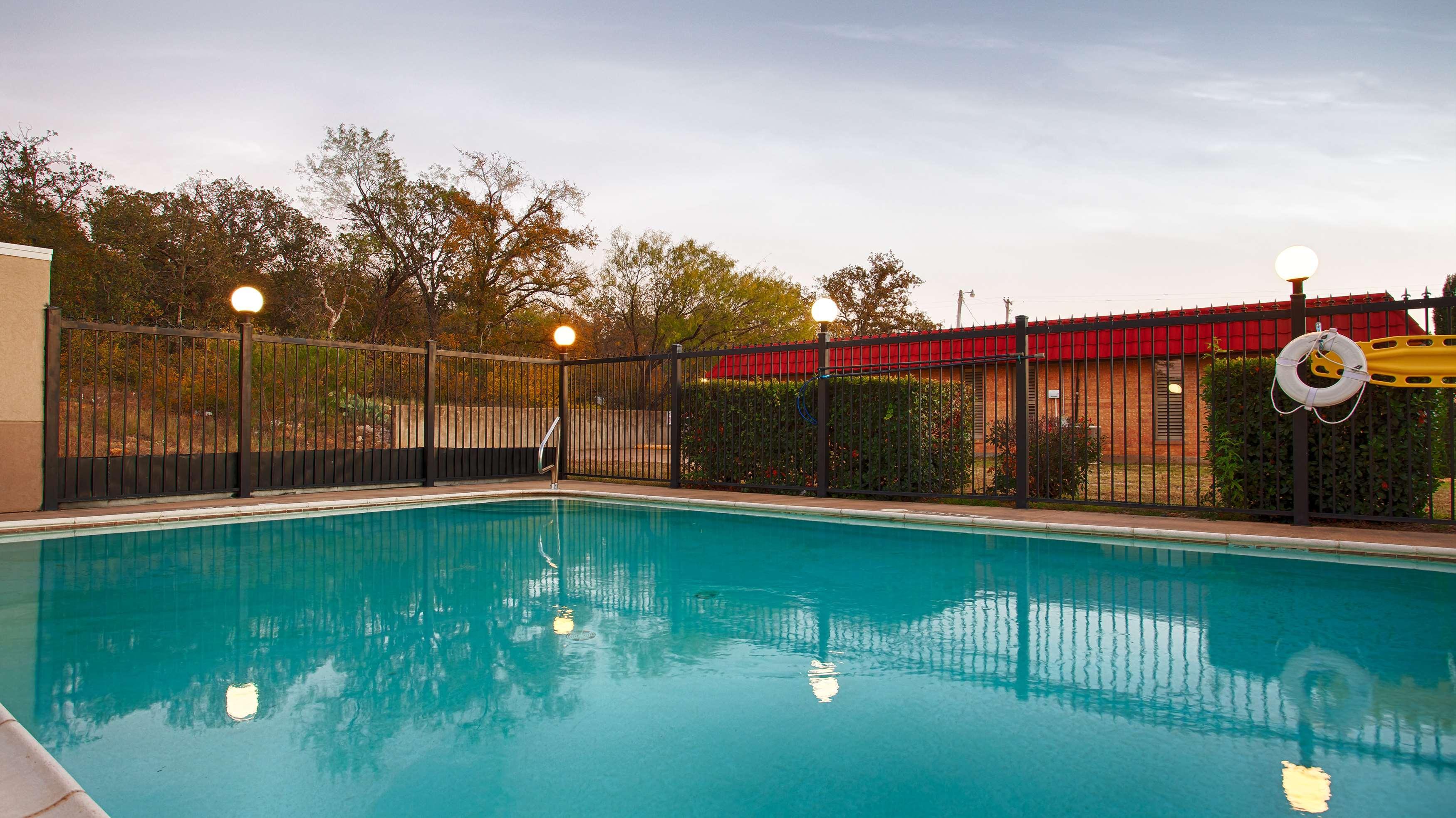 Best Western Plus Graham Inn Exterior photo